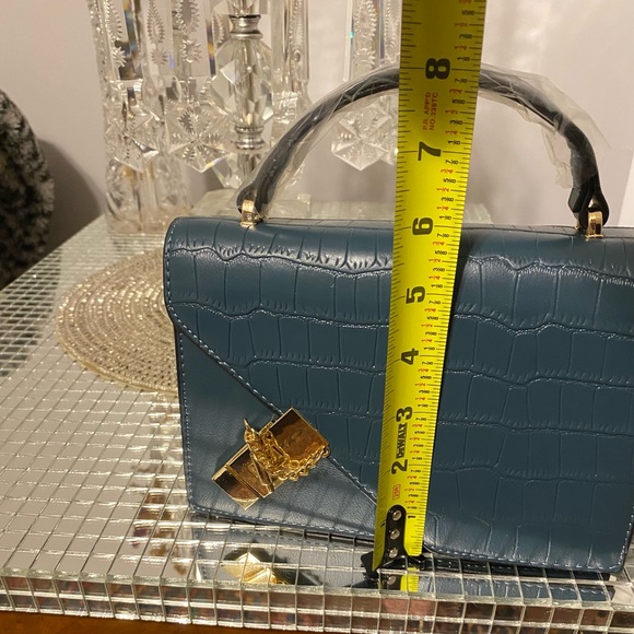 NWT Teal blue purse with gold hardware shoulder/crossbody strap-CityOne - Picture 11 of 16